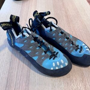 La Sportiva Women's Climbing Shoes - Blue and Gray